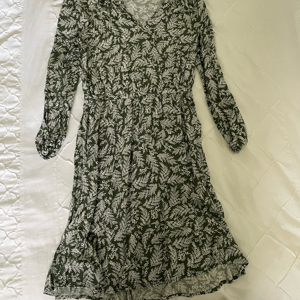 Elegant Green Floral Dress